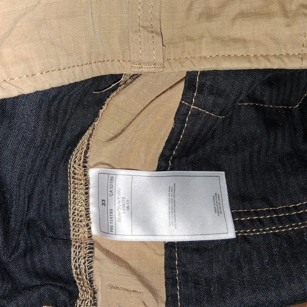 Quiksilver Men's Cargo Shorts Size 33 / 11 Casual Outdoors Moisture Wicking‎